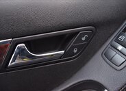 Mercedes-Benz Třídy R Kombi 3,0 l 140 kw