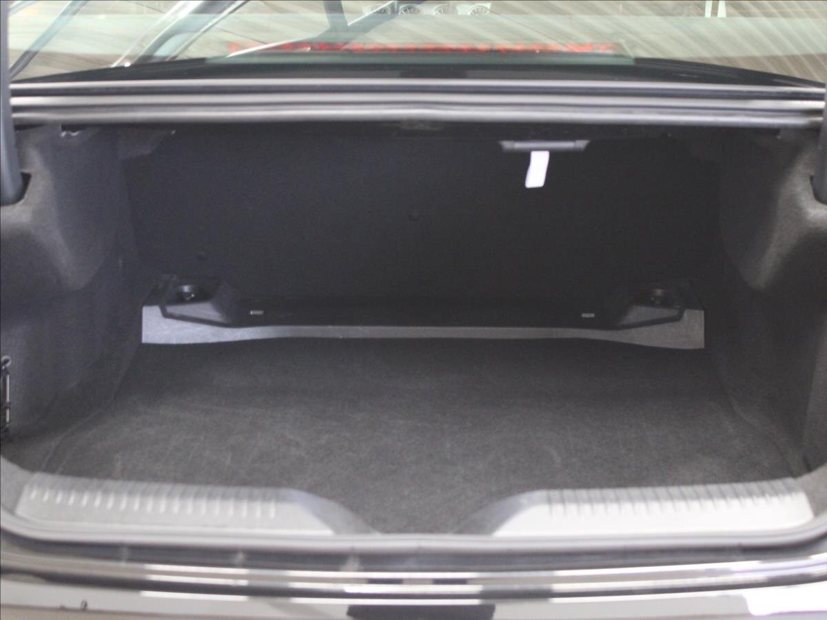 Mercedes-Benz CLS Sedan / Limuzína 2,0 l 143 kw