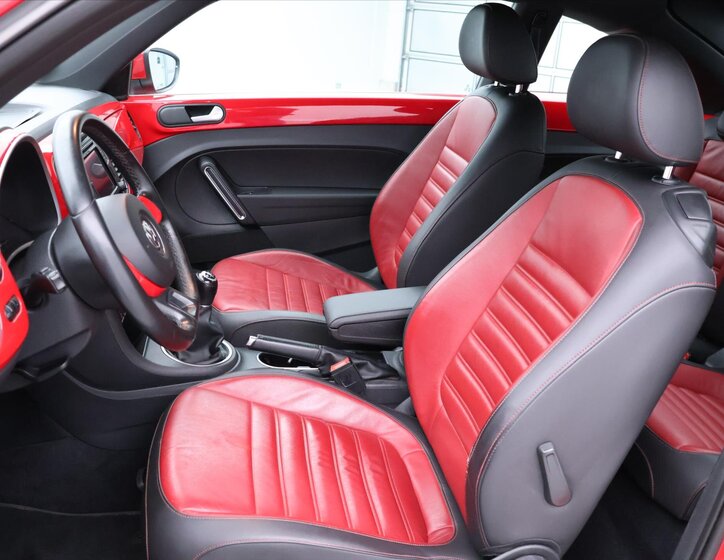 Volkswagen Beetle Hatchback 1,2 l 77 kw