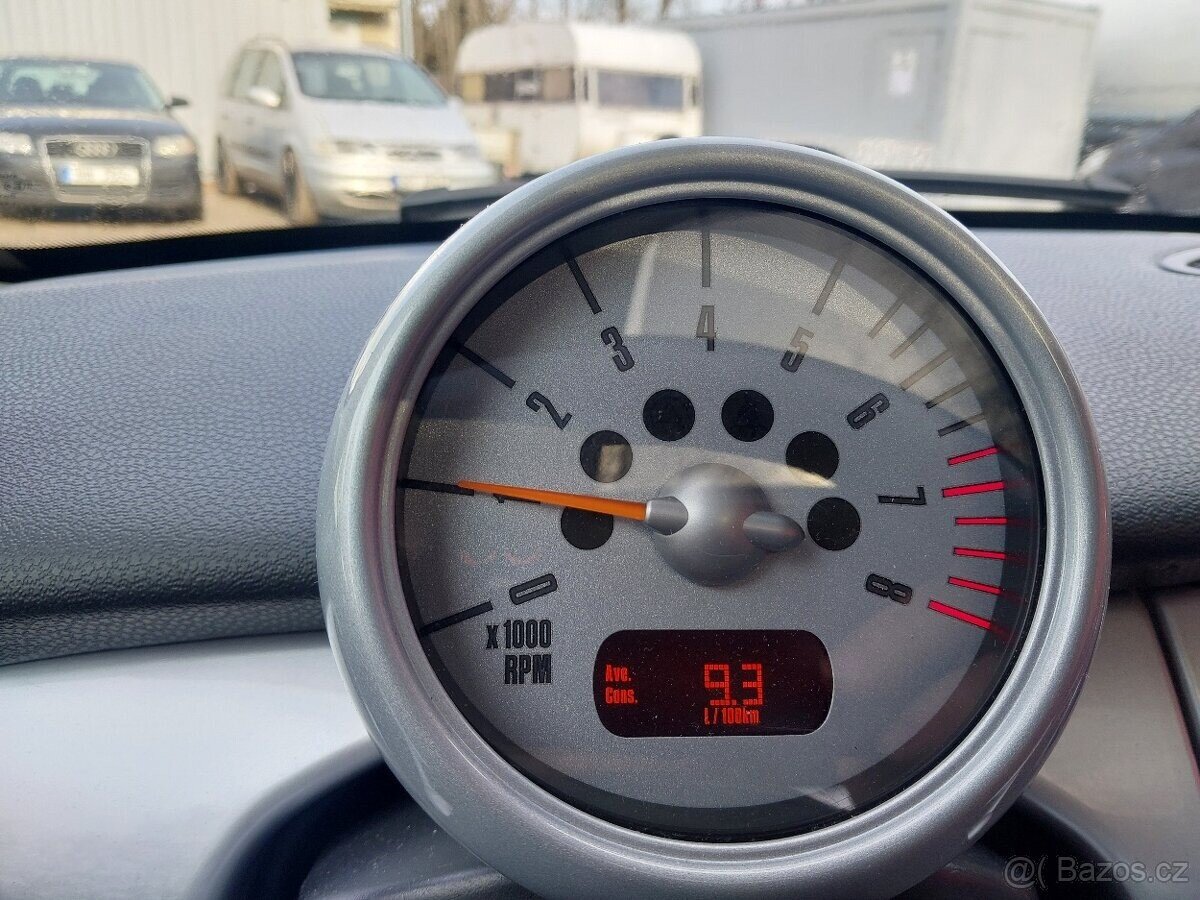 Mini Cooper Hatchback 0,0 85 kw