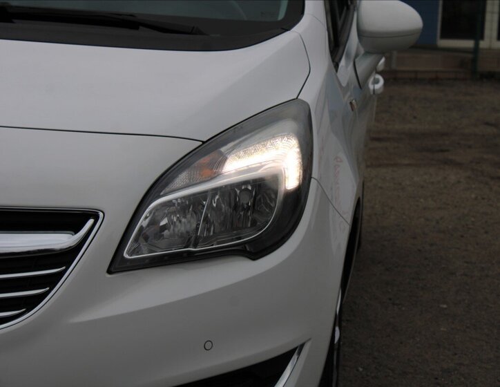 Opel Meriva MPV 1,4 l 74 kw