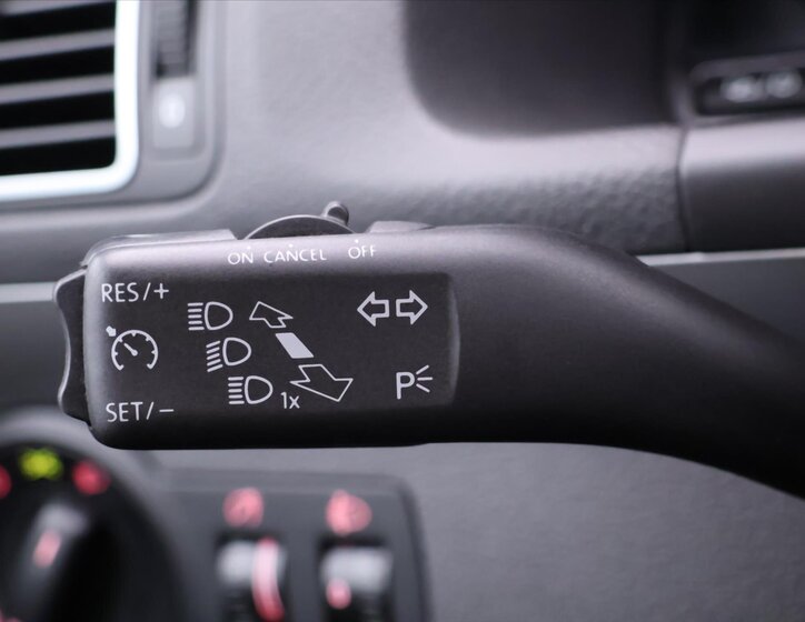 Volkswagen Touran MPV 1,6 l 77 kw