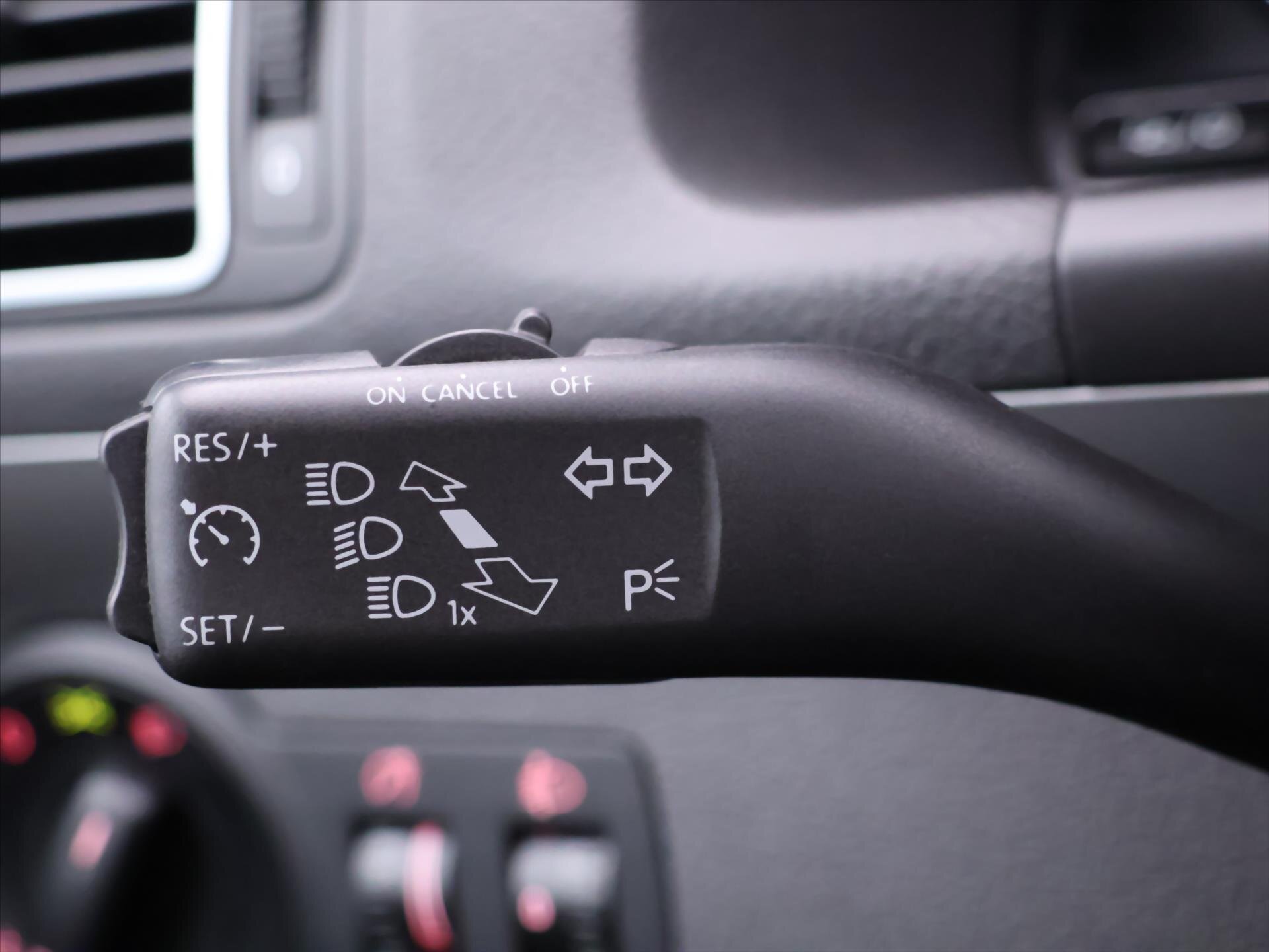 Volkswagen Touran MPV 1,6 l 77 kw