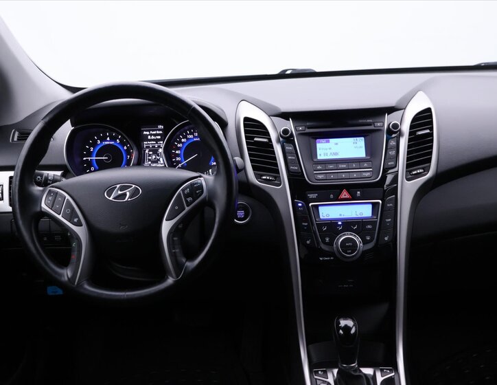 Hyundai i30 Kombi 1,6 l 99 kw