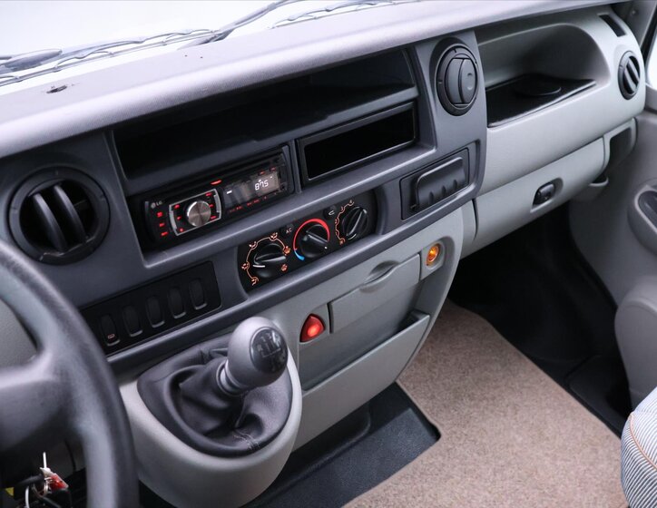 Renault Ostatní Ostatní 3,0 l 100 kw