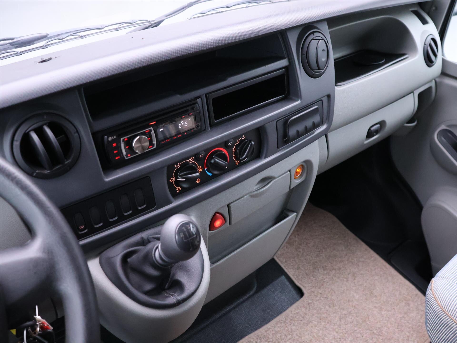 Renault Ostatní Ostatní 3,0 l 100 kw