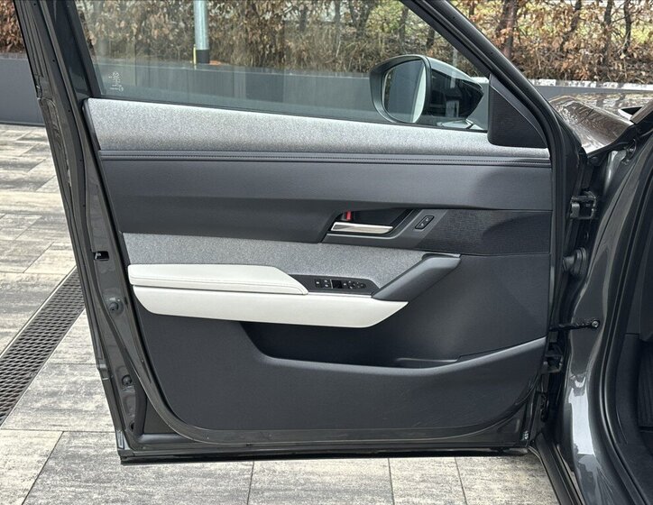 Mazda MX-30 SUV / Terénní 0,0 107 kw