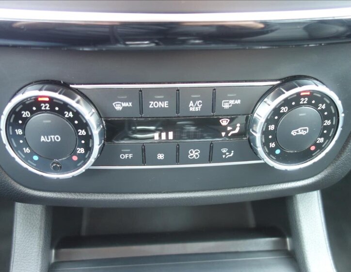 Mercedes-Benz GLE 27