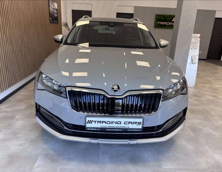 Škoda Superb Kombi 2,0 l 206 kw