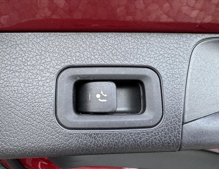 Mercedes-Benz GLB 25