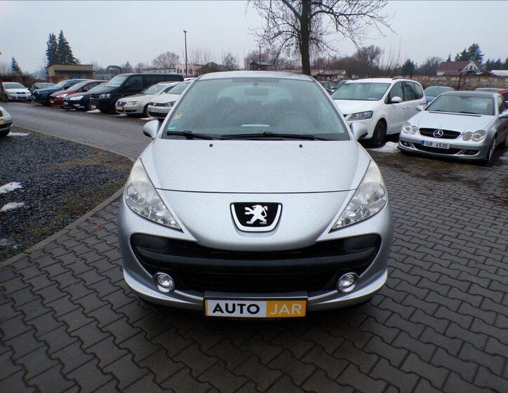 Peugeot 207 Hatchback 1,4 l 70 kw