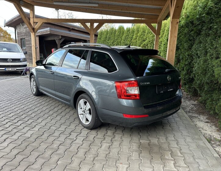 Škoda Octavia Kombi 1,6 l 77 kw