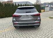 Mercedes-Benz GLA 5