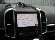 Porsche Cayenne SUV 4,1 l 283 kw