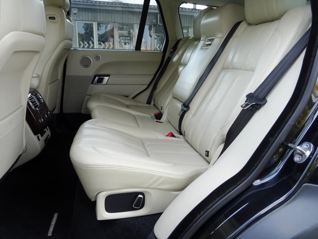 Land Rover Range Rover SUV 4,4 l 250 kw