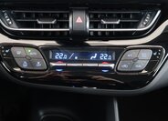 Toyota C-HR SUV 1,8 l 72 kw