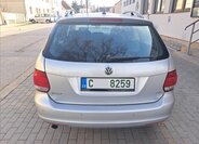 Volkswagen Golf Kombi 1,6 l 77 kw