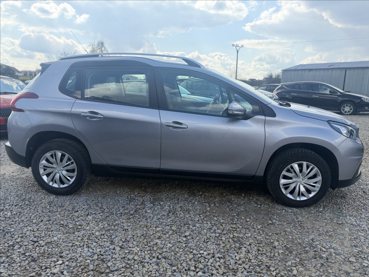 Peugeot 2008 SUV / Terénní 1,2 l 81 kw