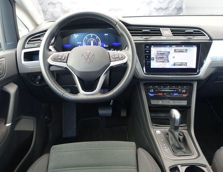 Volkswagen Touran 9