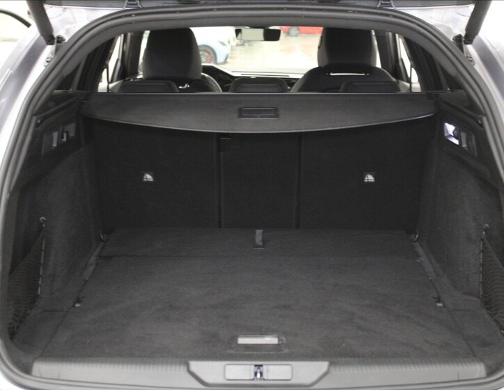 Peugeot 308 Kombi 1,2 l 96 kw