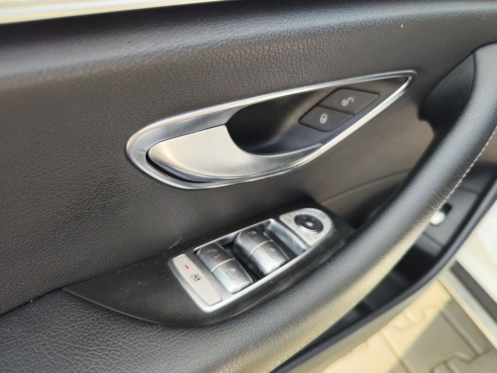 Mercedes-Benz Třídy E Kombi 2,0 l 143 kw