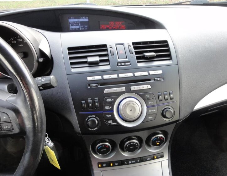 Mazda 3 Hatchback 1,6 l 77 kw