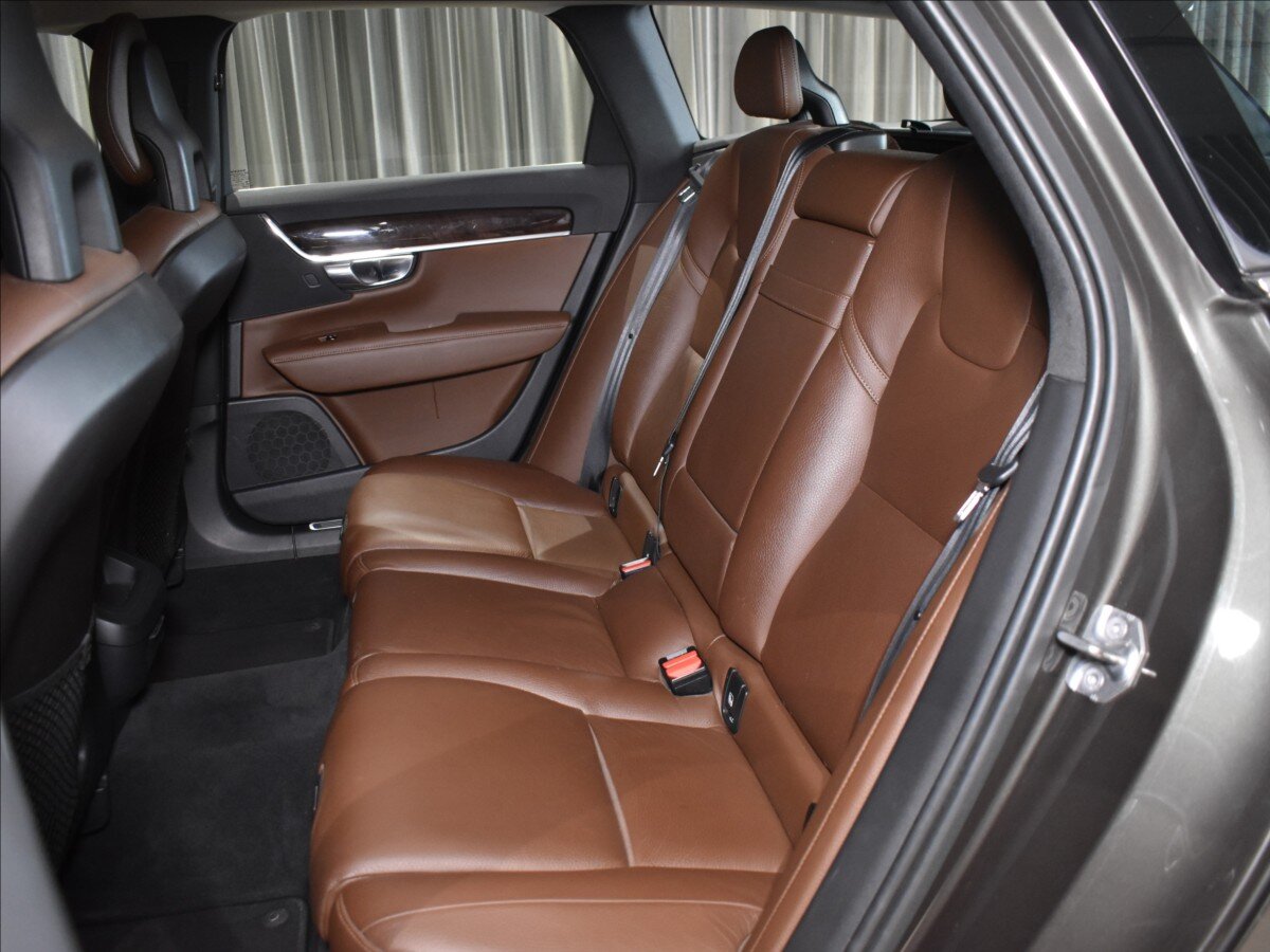 Volvo V90 Kombi 2,0 l 184 kw