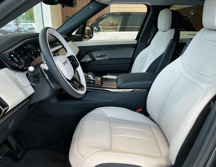 Land Rover Range Rover Sport SUV 3,0 l 221 kw