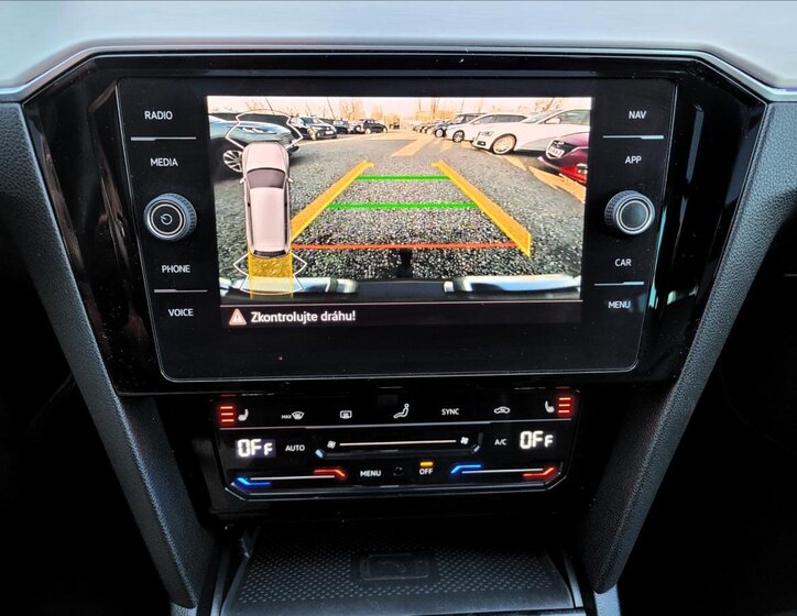 Volkswagen Passat Kombi 2,0 l 90 kw