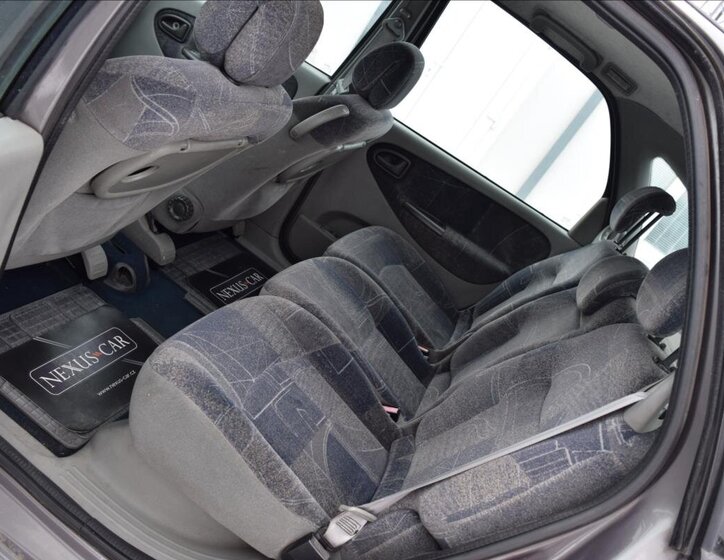 Renault Scénic Kombi 1,9 l 72 kw