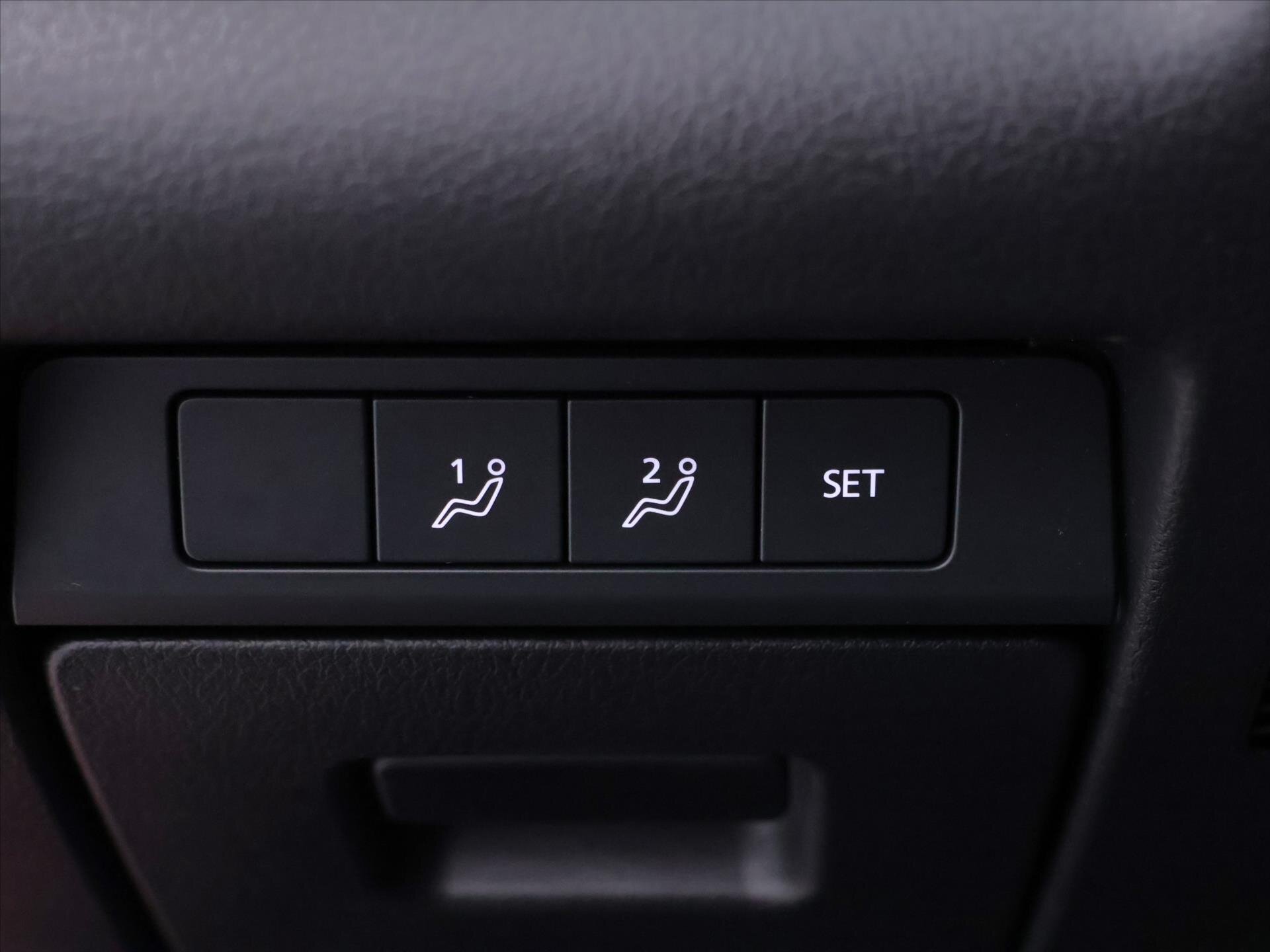 Mazda CX-30 SUV 2,0 l 137 kw