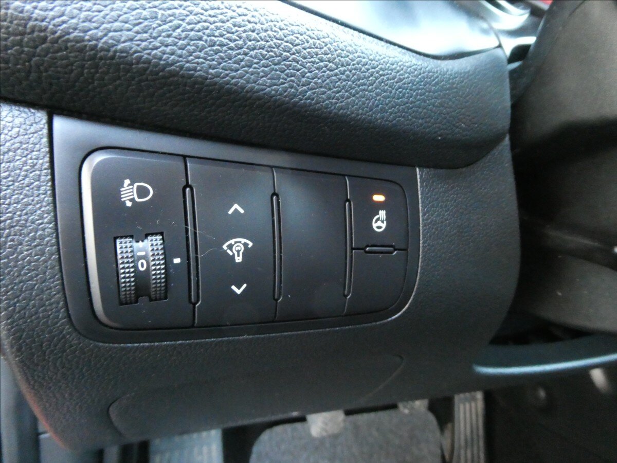 KIA Ceed Hatchback 1,6 l 996 kw