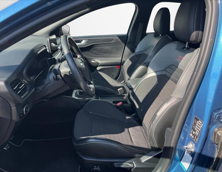 Ford Focus Hatchback 2,3 l 206 kw