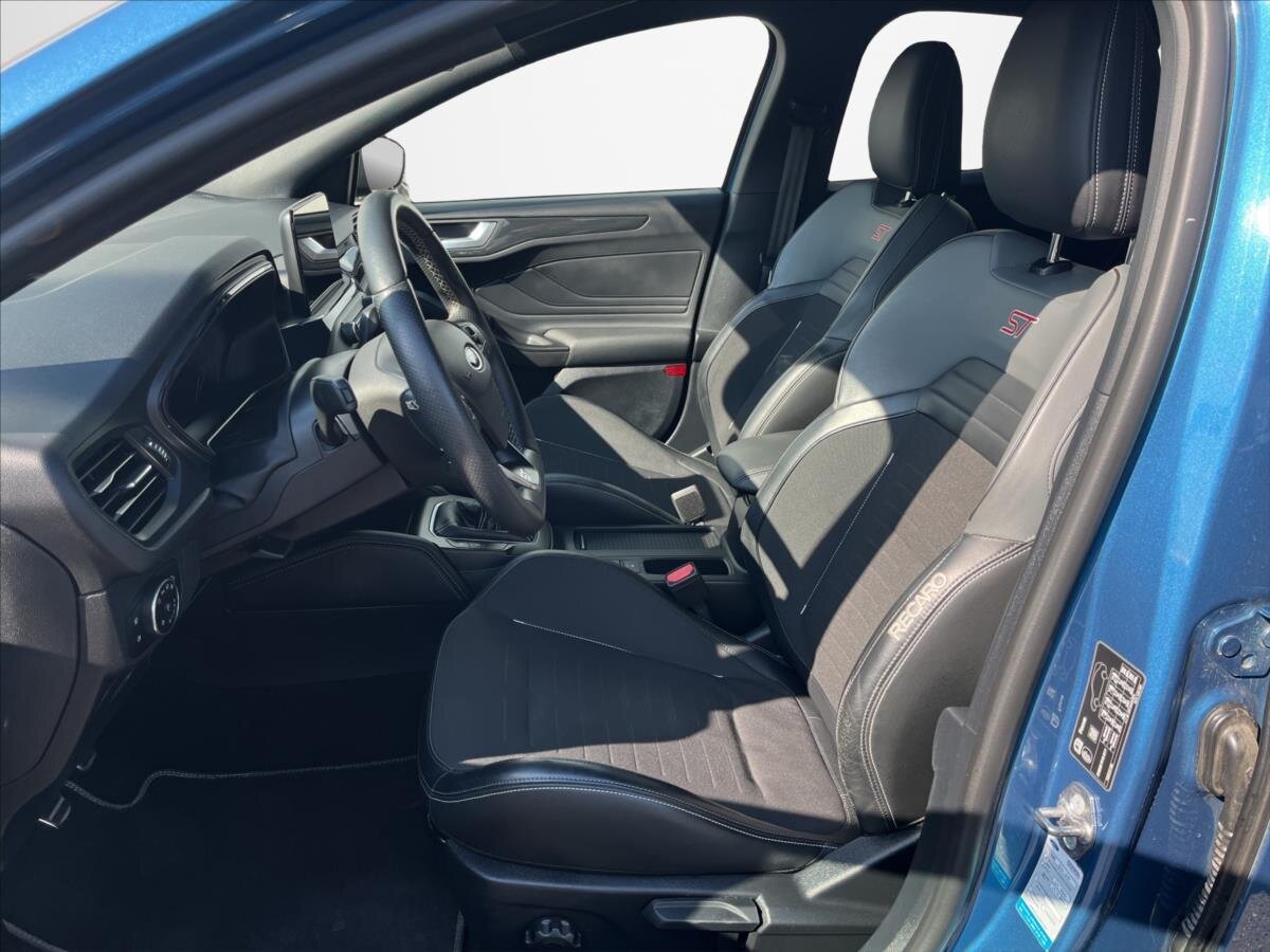 Ford Focus Hatchback 2,3 l 206 kw