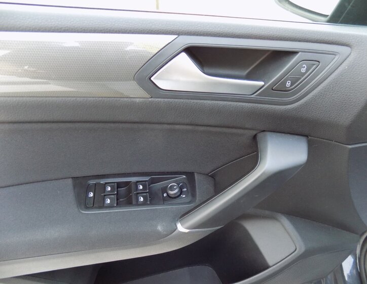 Volkswagen Touran 22