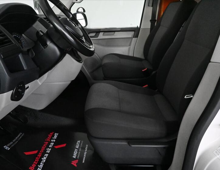 Volkswagen Transporter 8