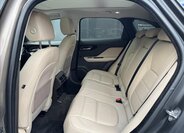 Jaguar F-Pace SUV 2,0 l 132 kw