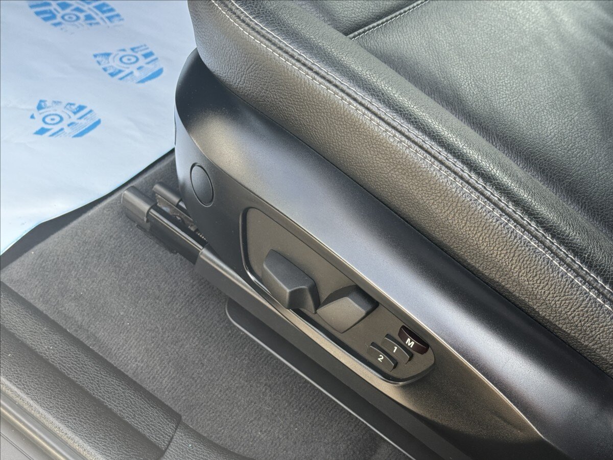 BMW X3 SUV / Terénní 3,0 l 225 kw