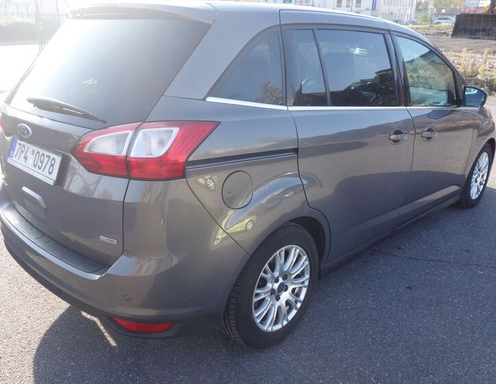 Ford Grand C-MAX 4
