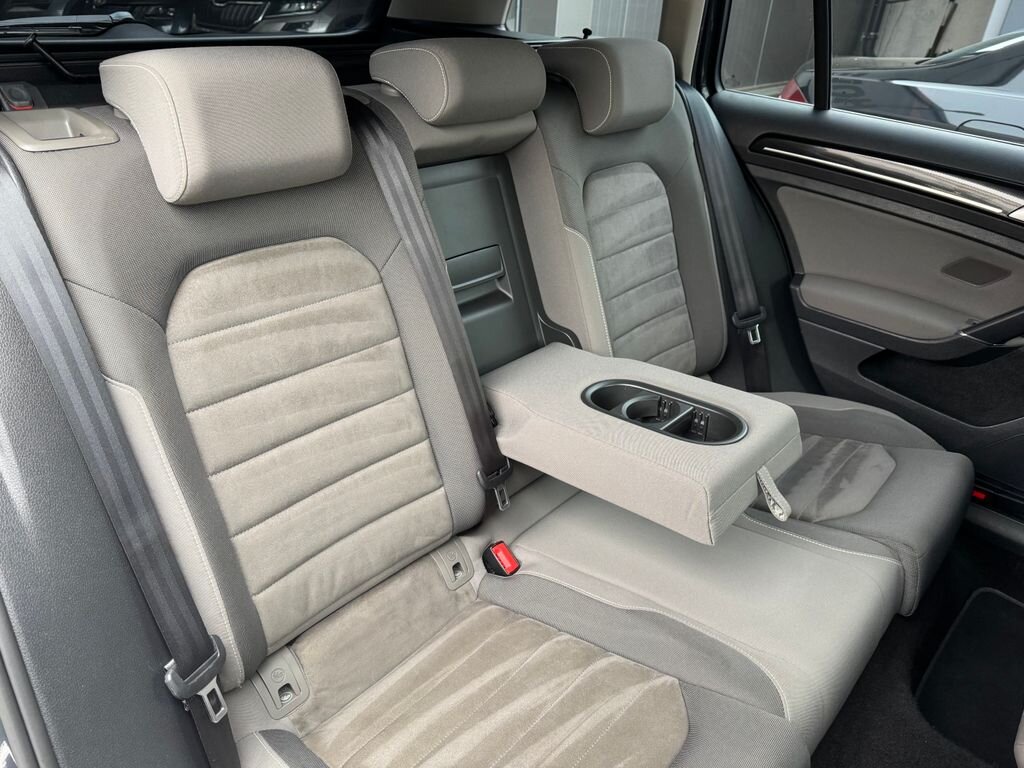 Volkswagen Golf Kombi 2,0 l 110 kw