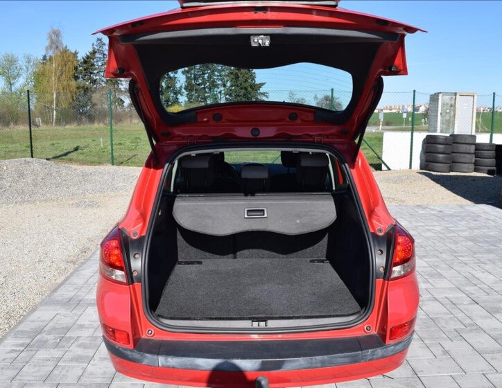 Renault Clio Kombi 1,1 l 74 kw