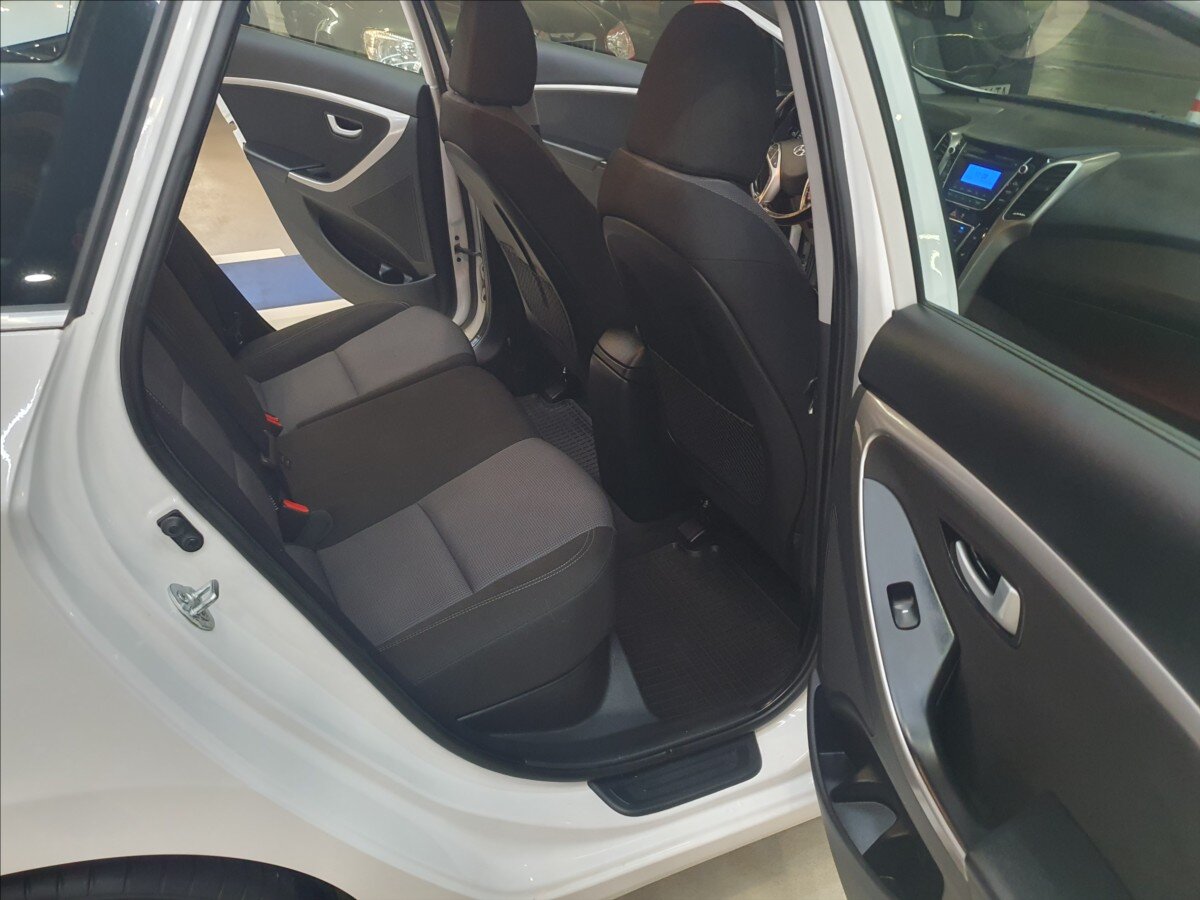 Hyundai i30 Kombi 1,6 l 88 kw