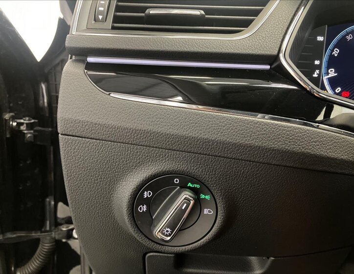 Škoda Superb Kombi 2,0 l 147 kw