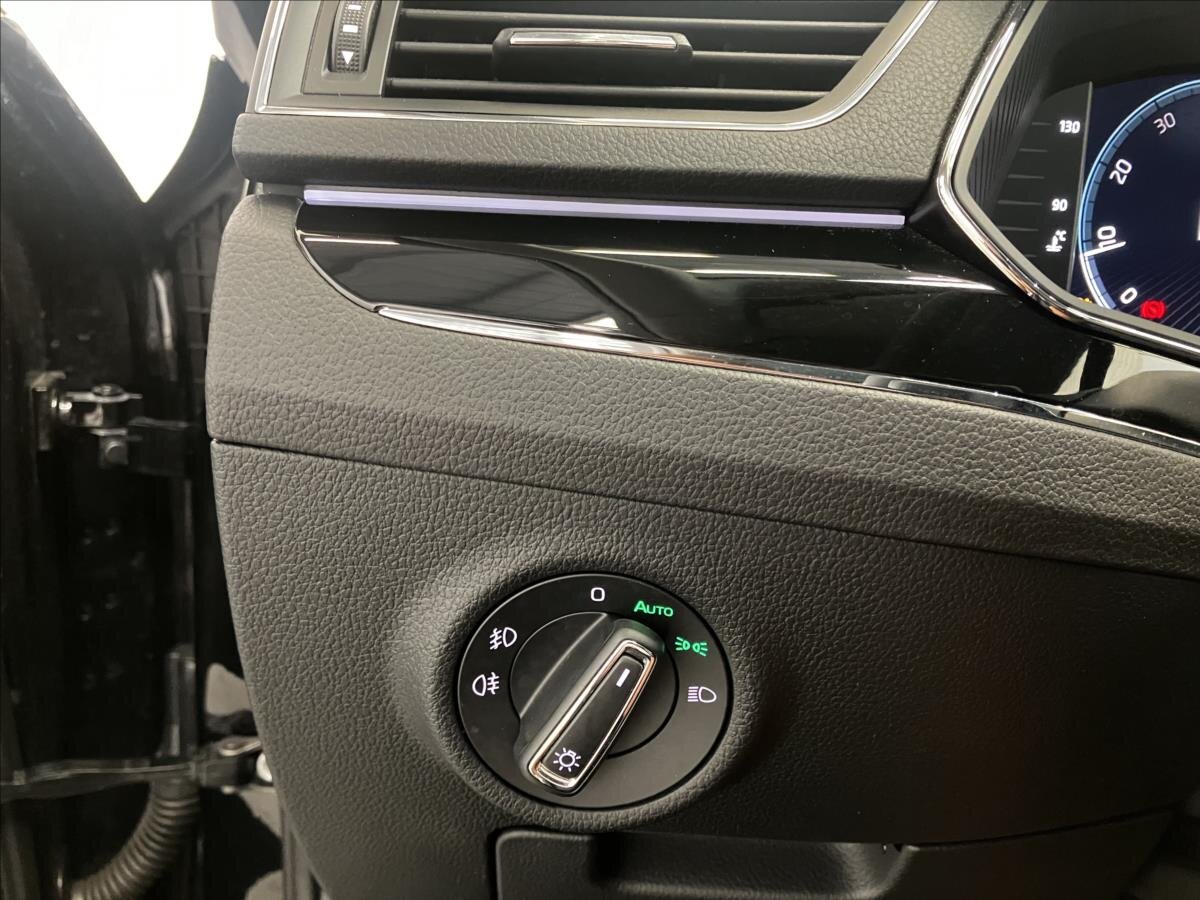 Škoda Superb Kombi 2,0 l 147 kw