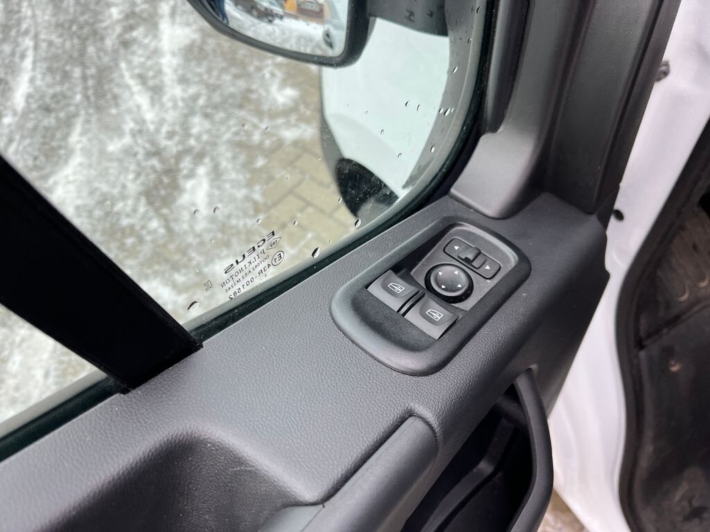 Nissan Interstar Skříň 2,3 l 100 kw