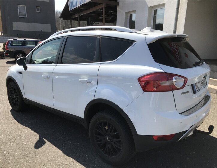 Ford Kuga SUV / Terénní 2,0 l 120 kw