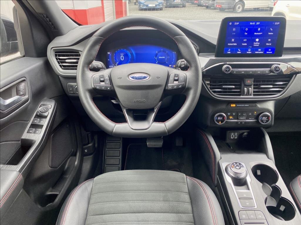 Ford Kuga SUV / Terénní 2,0 l 110 kw