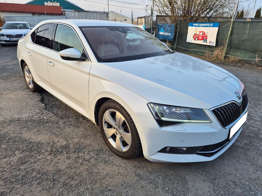 Škoda Superb Sedan / Limuzína 2,0 l 110 kw