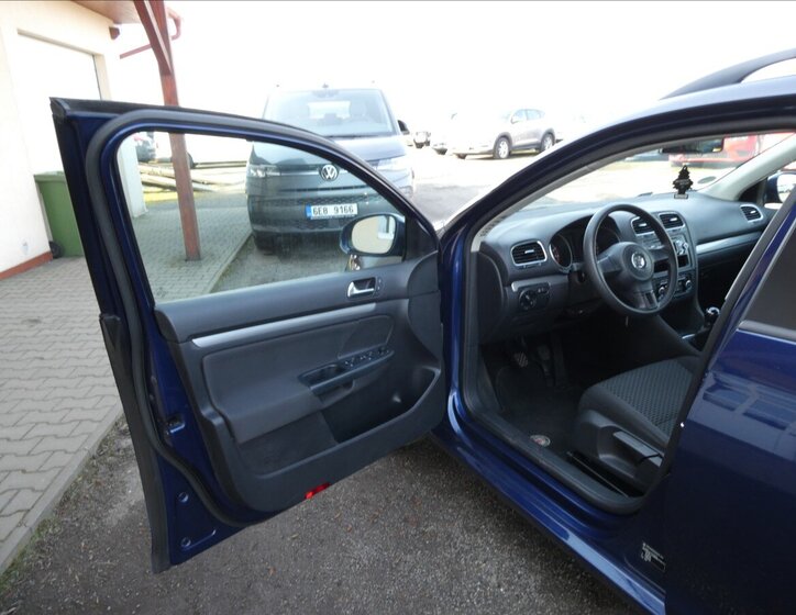 Volkswagen Golf Kombi 1,2 l 77 kw