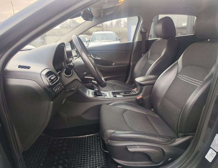 Hyundai i30 Liftback 1,5 l 117 kw